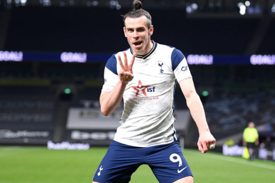 Brilliant Bale Bulldozes Blades